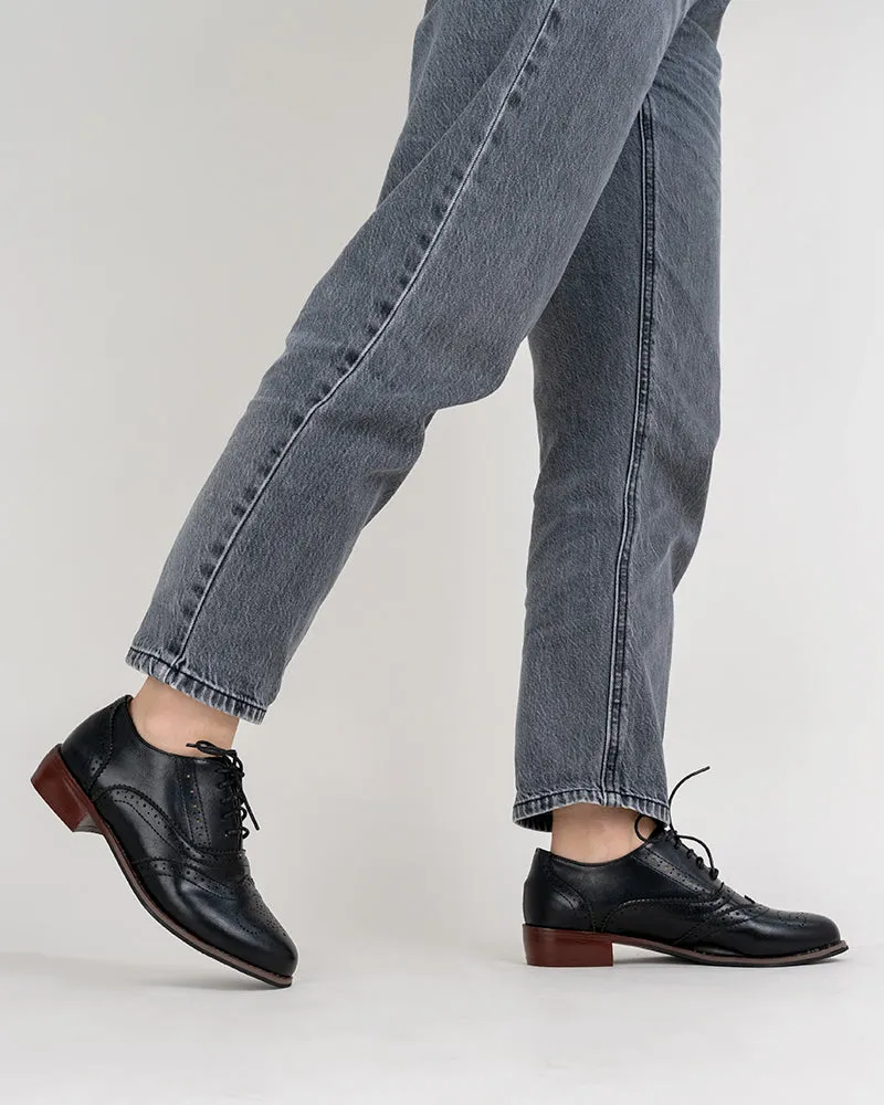 Classic Lace-up Wingtip Leather Flat Oxfords